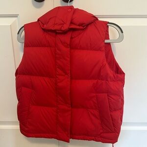 Great condition lululemon WunderPuff Vest. Size 4